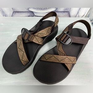 Chaco Men's Adjustable Strap Cushioned Sandal Like New!